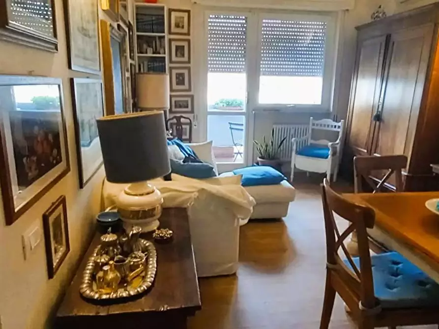 Immagine 60 di Appartamento in vendita  a Carrara