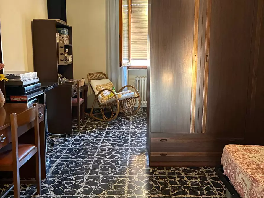 Immagine 12 di Appartamento in vendita  a Poggibonsi