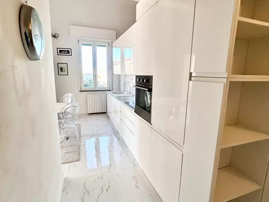 Immagine 16 di Appartamento in vendita  a Pisa