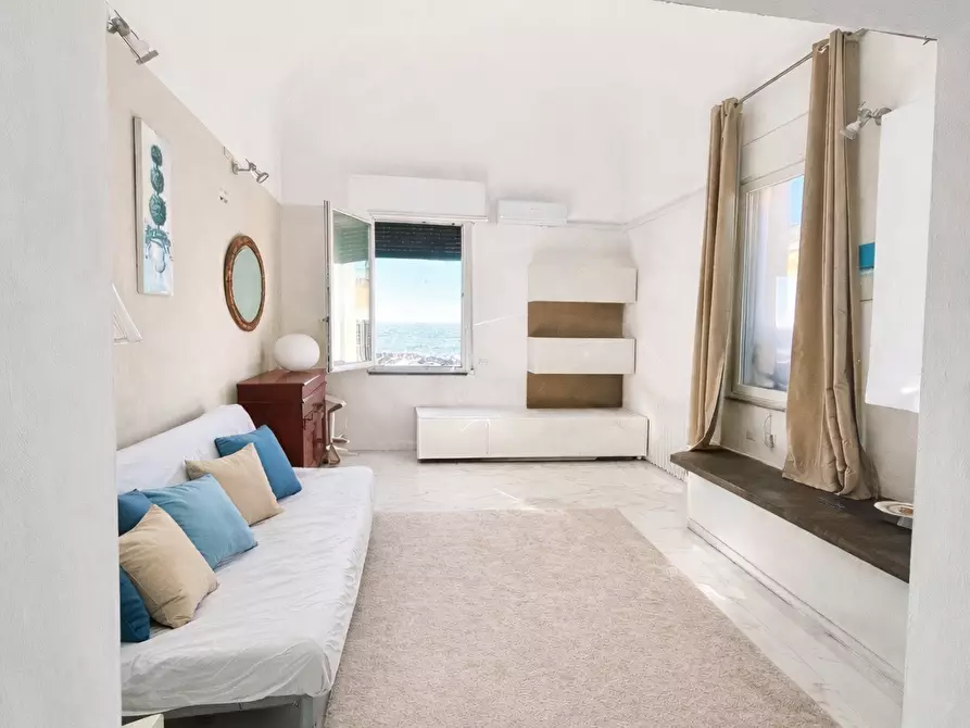 Immagine 1 di Appartamento in vendita  a Pisa