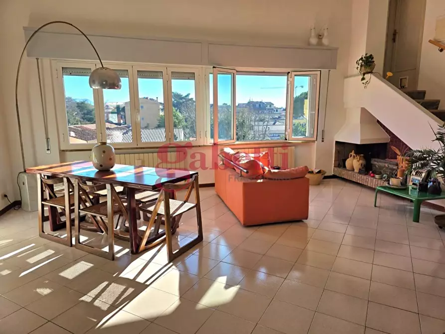 Immagine 2 di Mansarda in vendita  a Pisa