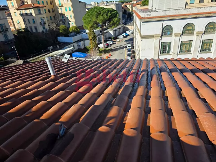 Immagine 24 di Mansarda in vendita  a Pisa