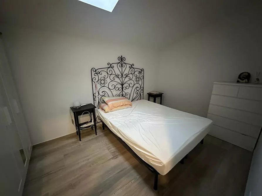 Immagine 5 di Mansarda in affitto  a Capraia E Limite