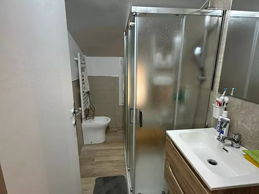 Immagine 4 di Mansarda in affitto  a Capraia E Limite