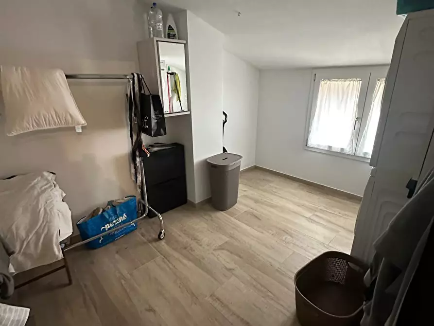 Immagine 6 di Mansarda in affitto  a Capraia E Limite