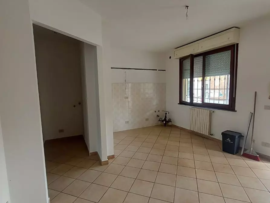 Immagine 3 di Appartamento in vendita  a Pontedera