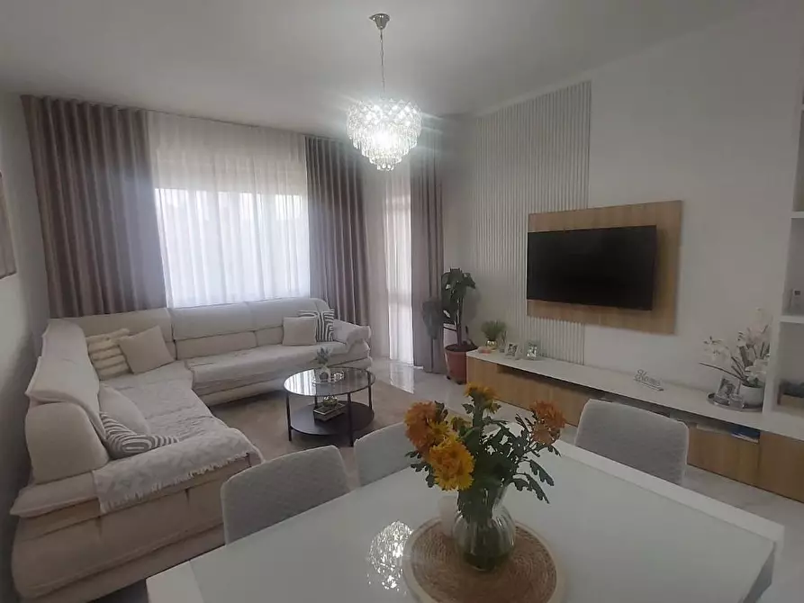 Immagine 3 di Appartamento in vendita  a Pontedera