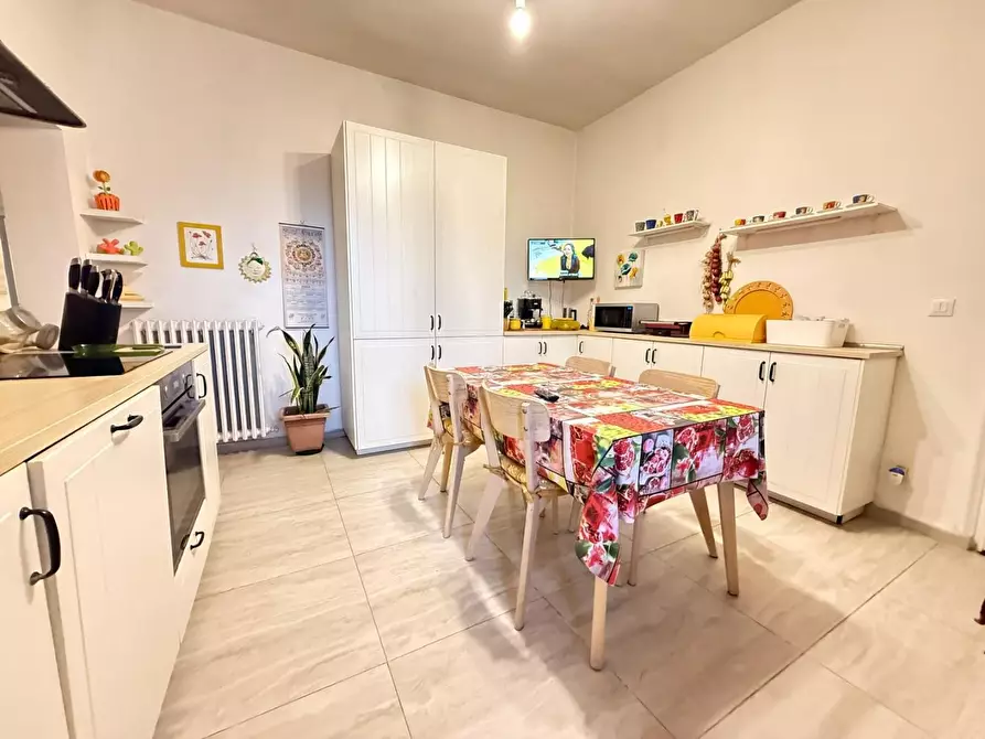 Immagine 45 di Villa in vendita  a Collesalvetti