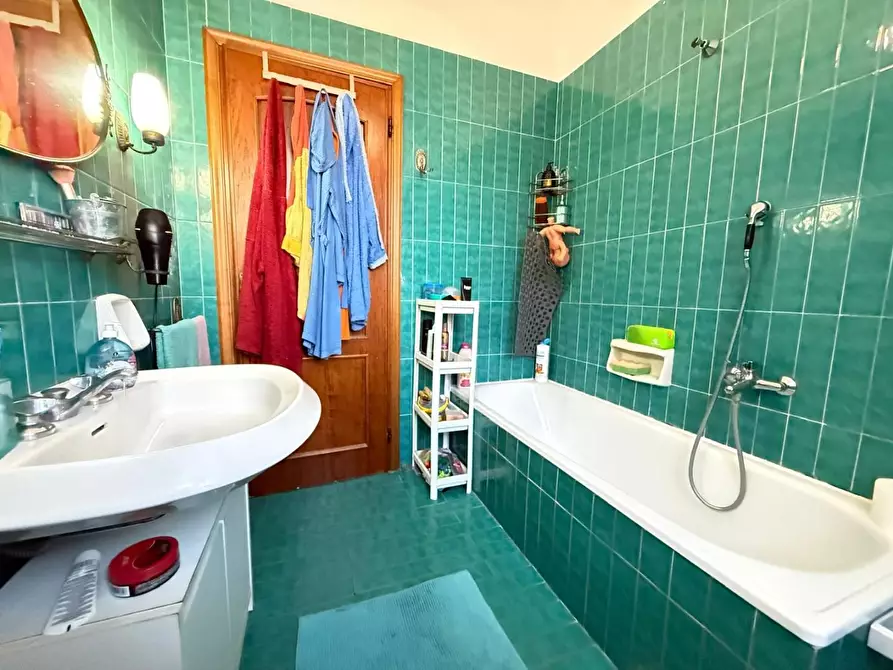 Immagine 22 di Villa in vendita  a Collesalvetti