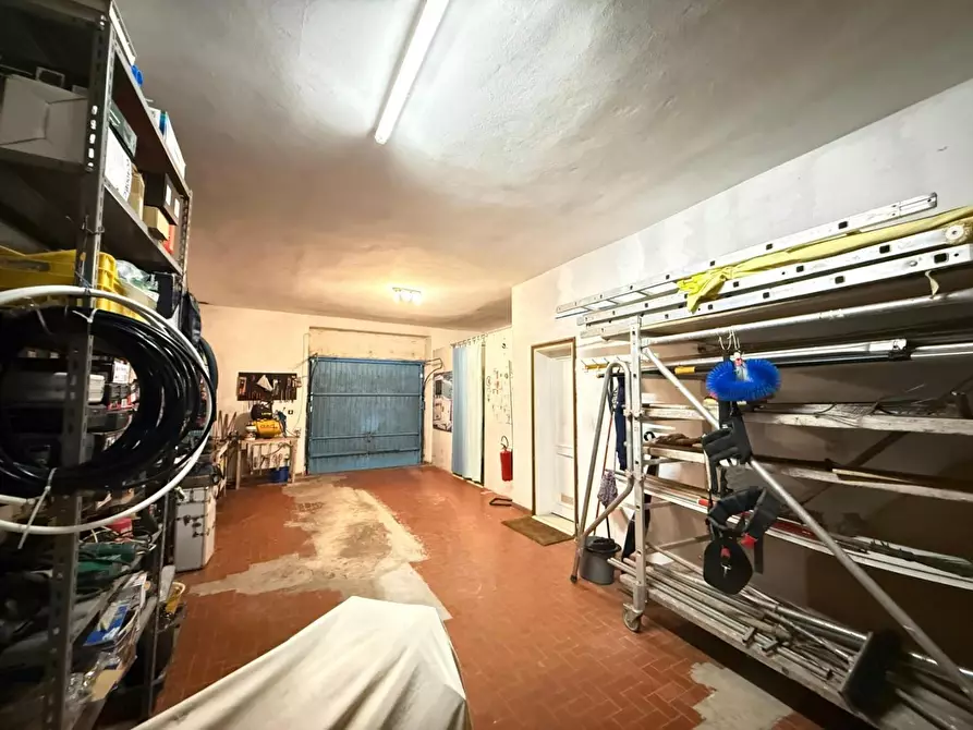 Immagine 68 di Villa in vendita  a Collesalvetti