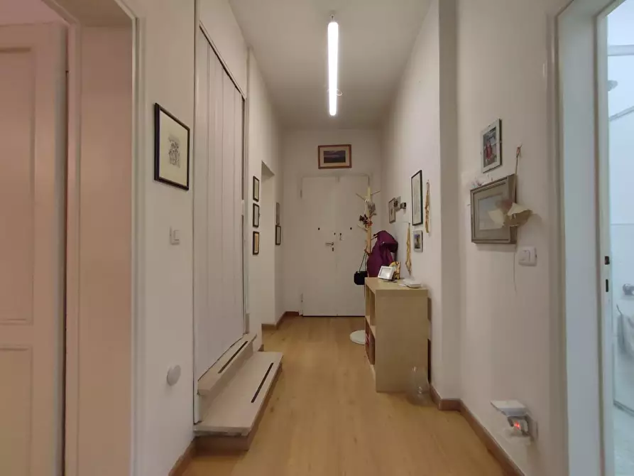 Immagine 34 di Villa in vendita  a Collesalvetti