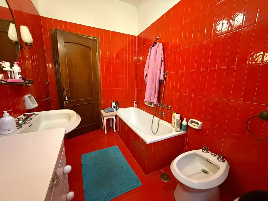 Immagine 24 di Villa in vendita  a Collesalvetti