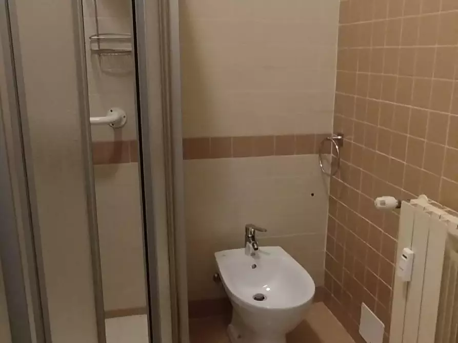 Immagine 11 di Appartamento in vendita  a Viareggio