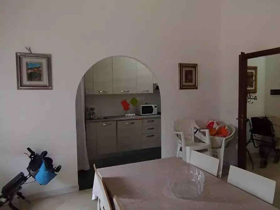 Immagine 13 di Appartamento in vendita  a Viareggio