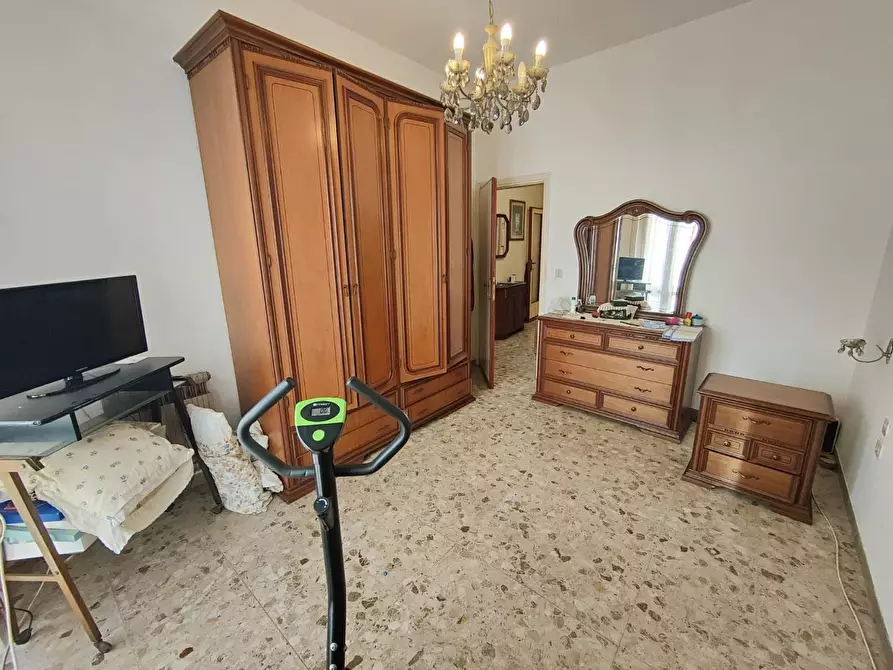 Immagine 14 di Villa in vendita  a Viareggio