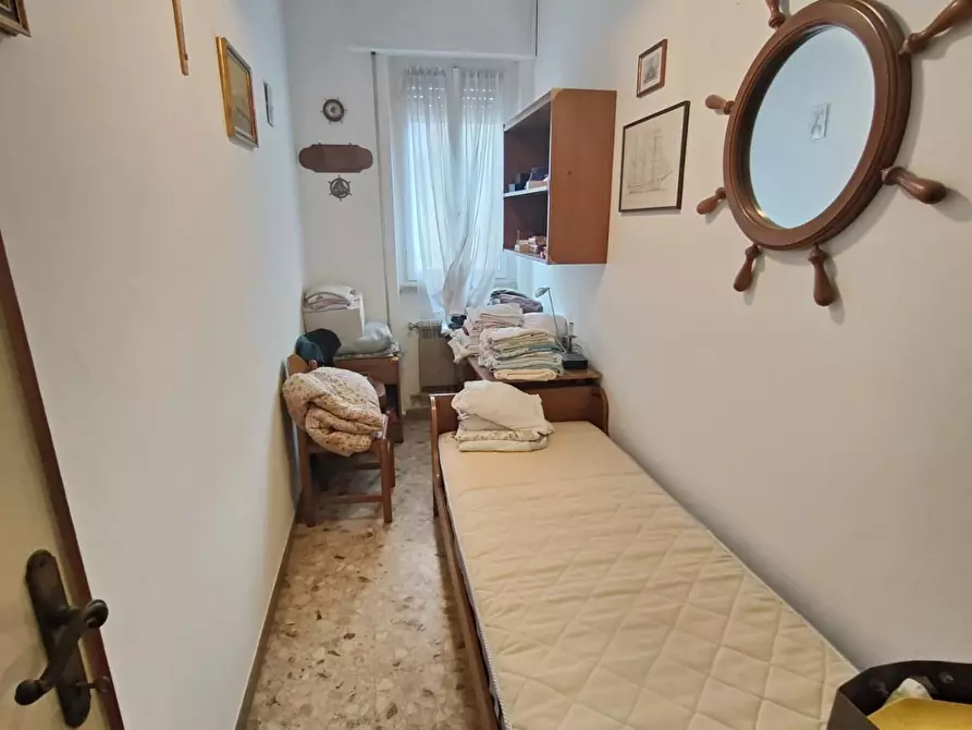 Immagine 18 di Villa in vendita  a Viareggio