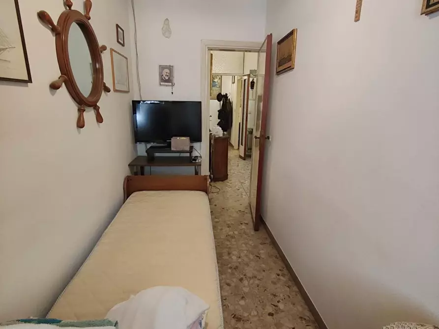 Immagine 17 di Villa in vendita  a Viareggio