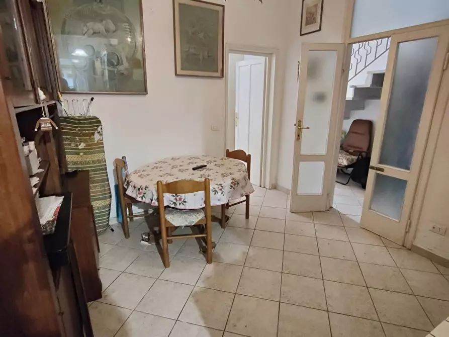 Immagine 25 di Villa in vendita  a Viareggio