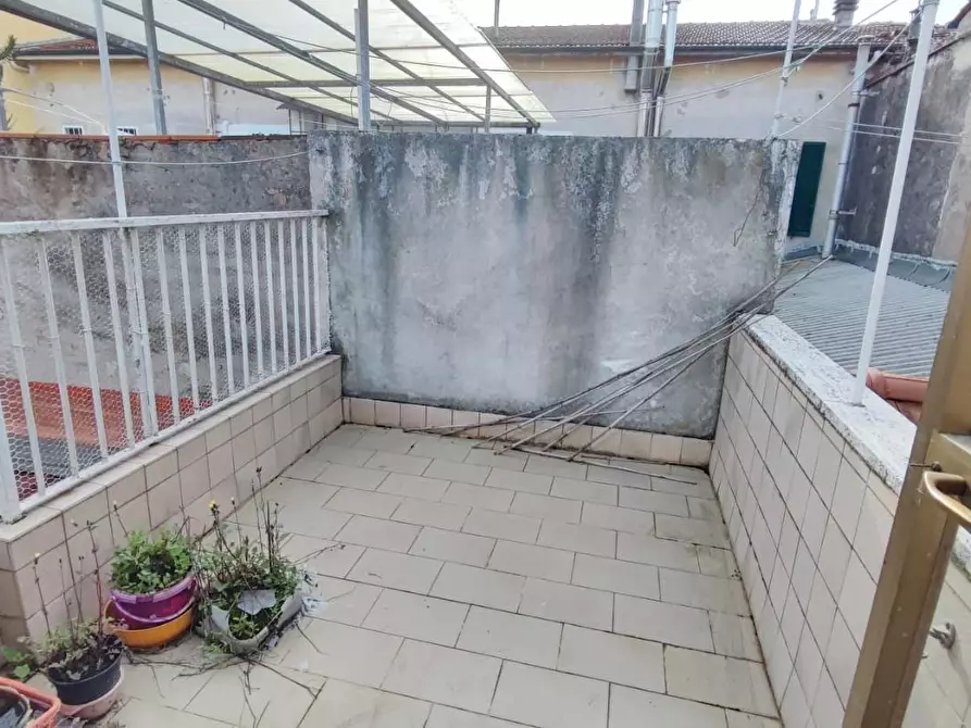 Immagine 28 di Villa in vendita  a Viareggio