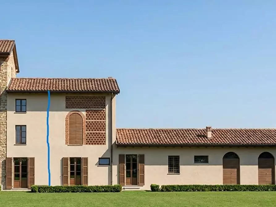 Immagine 10 di Casa bifamiliare in vendita  a Capannori