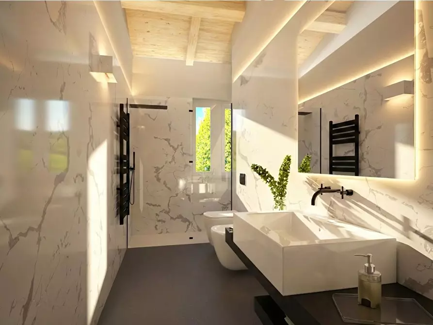 Immagine 7 di Casa bifamiliare in vendita  a Capannori