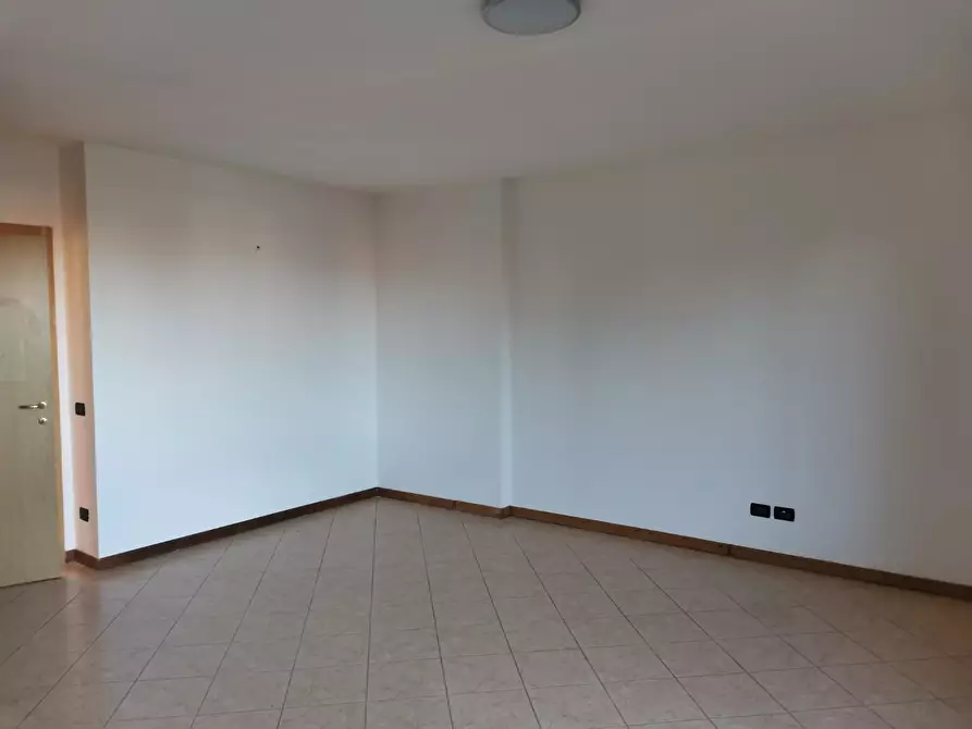 Immagine 16 di Appartamento in vendita  a Colle Di Val D'elsa