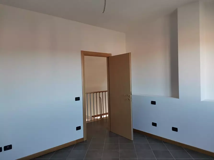 Immagine 13 di Appartamento in vendita  a Colle Di Val D'elsa