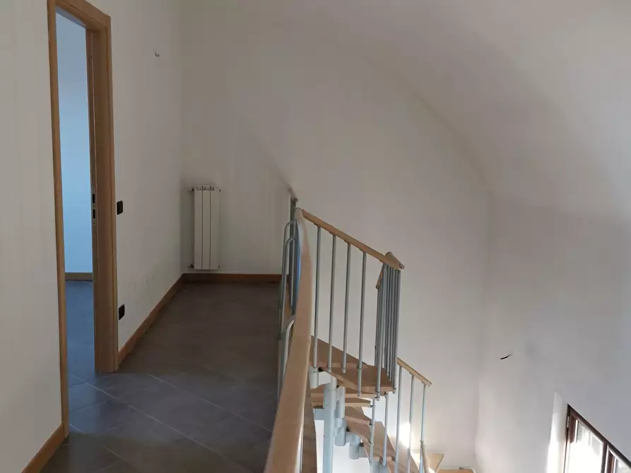 Immagine 19 di Appartamento in vendita  a Colle Di Val D'elsa