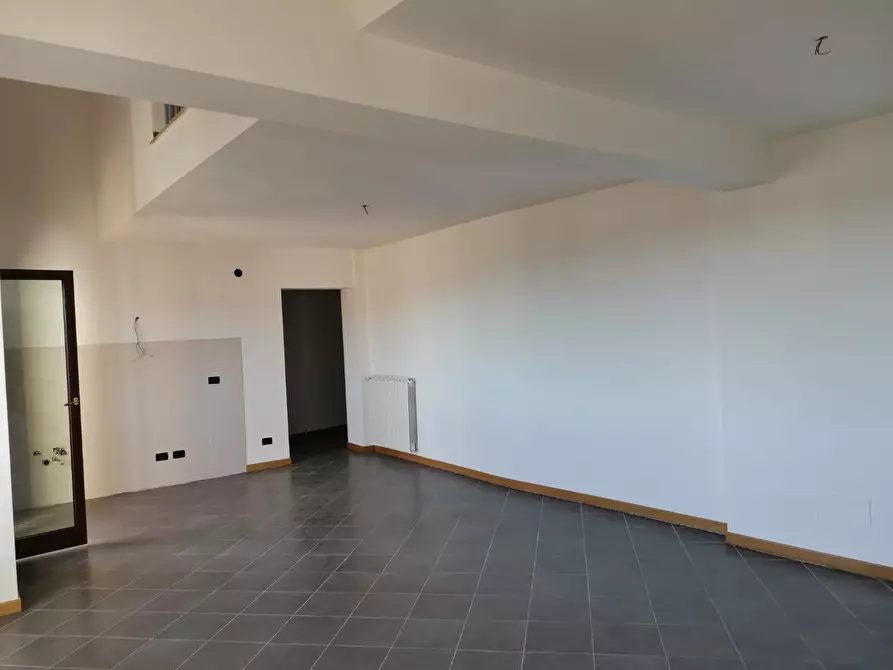 Immagine 7 di Appartamento in vendita  a Colle Di Val D'elsa