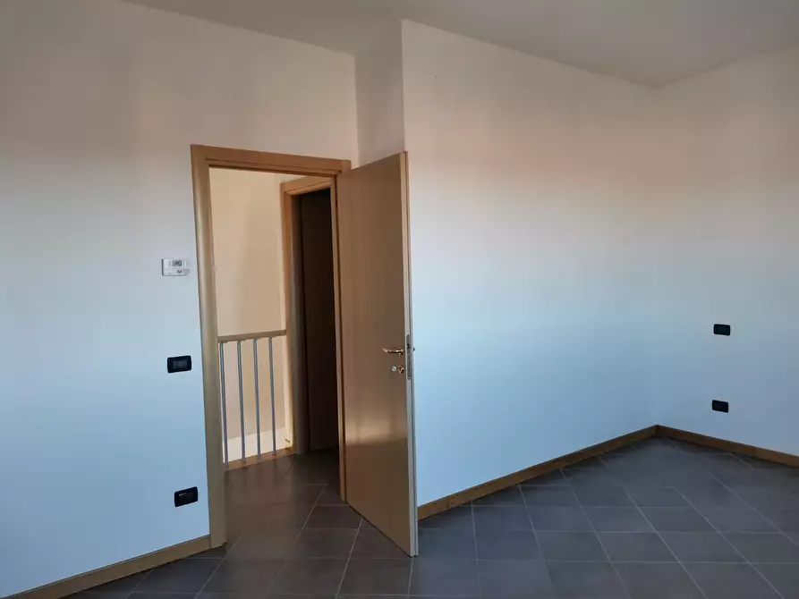 Immagine 16 di Appartamento in vendita  a Colle Di Val D'elsa