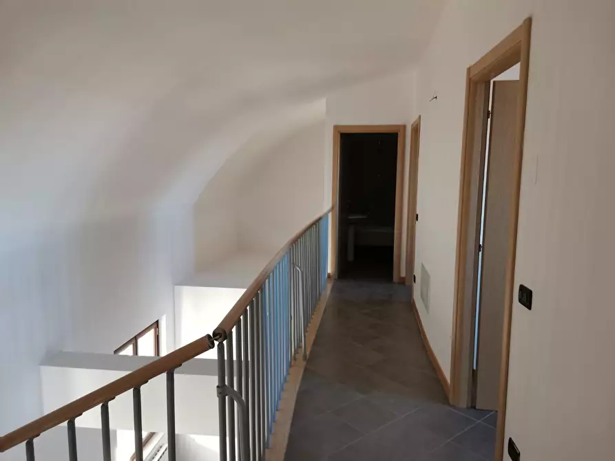 Immagine 10 di Appartamento in vendita  a Colle Di Val D'elsa