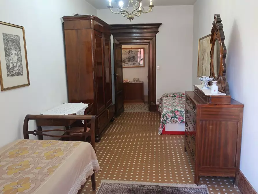 Immagine 10 di Appartamento in vendita  a Carrara