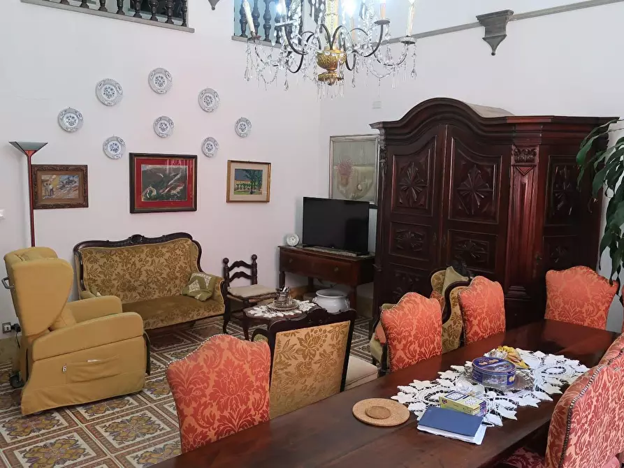 Immagine 1 di Appartamento in vendita  a Carrara