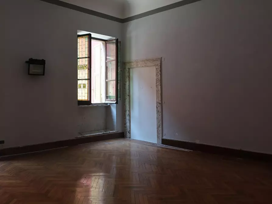 Immagine 6 di Appartamento in vendita  a Carrara