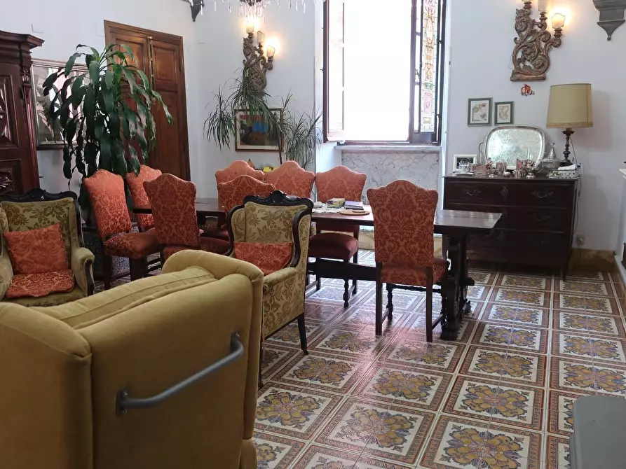 Immagine 3 di Appartamento in vendita  a Carrara