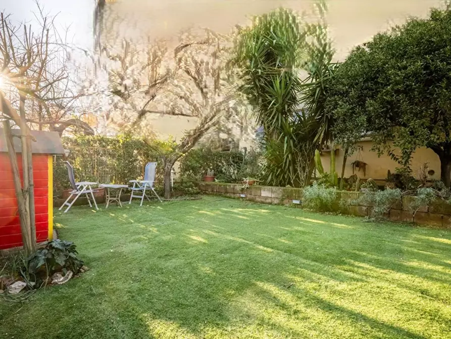 Immagine 4 di Appartamento in vendita  a Livorno