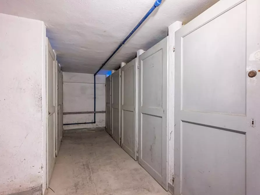 Immagine 31 di Appartamento in vendita  a Livorno