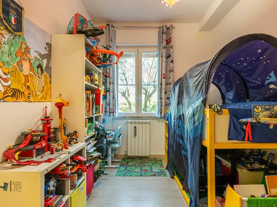 Immagine 16 di Appartamento in vendita  a Livorno