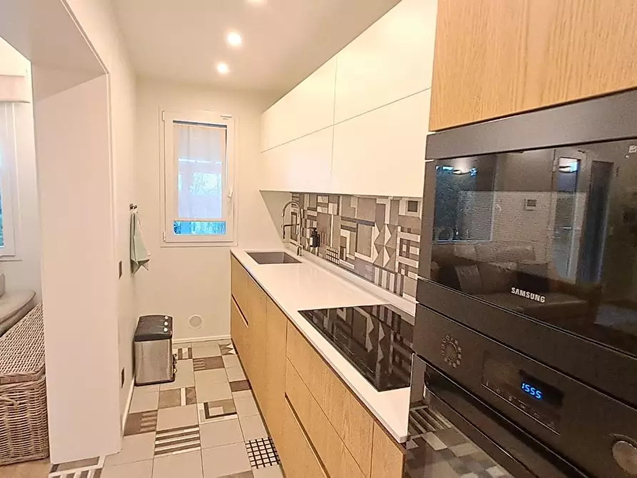 Immagine 20 di Casa trifamiliare in vendita  a Montescudaio