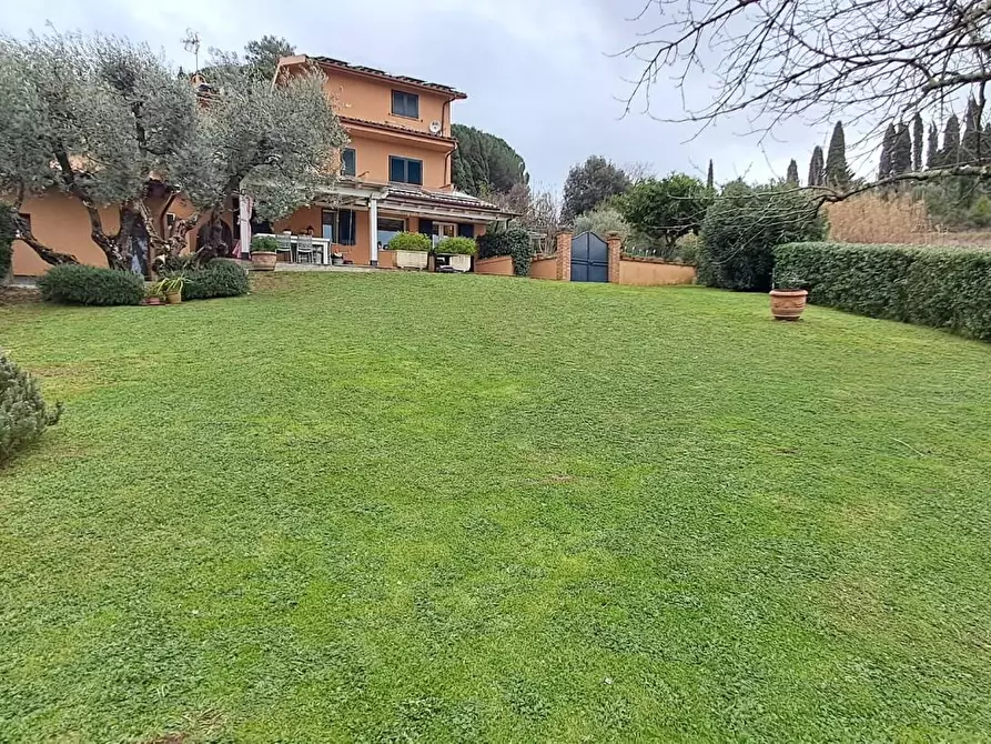 Immagine 7 di Casa trifamiliare in vendita  a Montescudaio