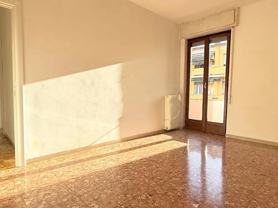 Immagine 7 di Appartamento in vendita  a Massa