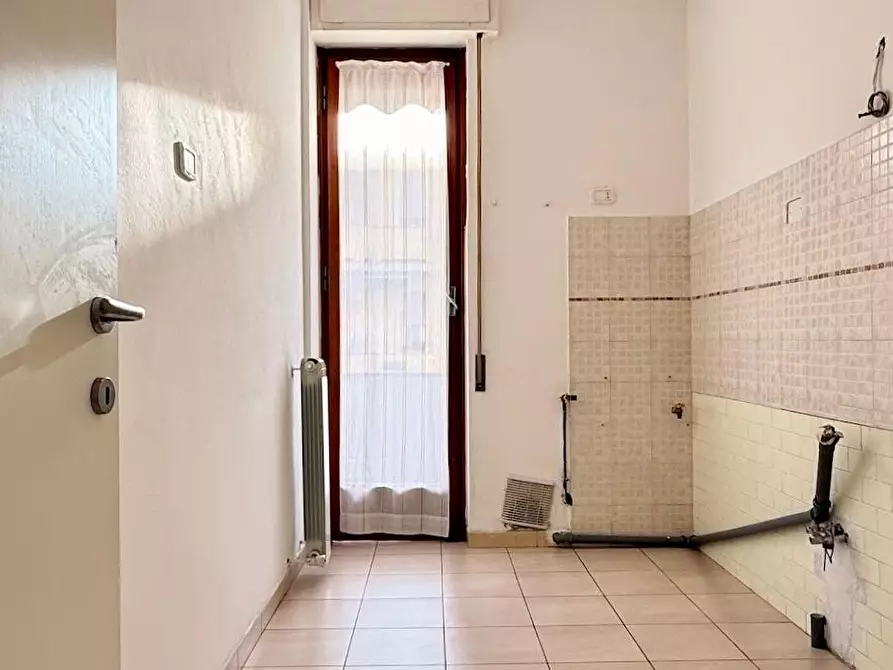 Immagine 20 di Appartamento in vendita  a Massa