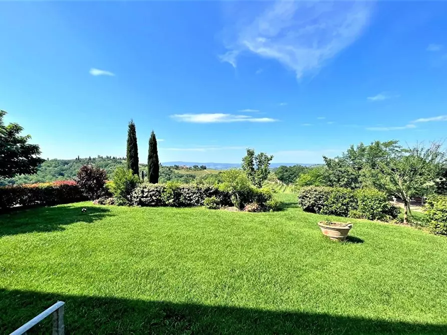 Immagine 10 di Casa colonica in vendita  a Certaldo