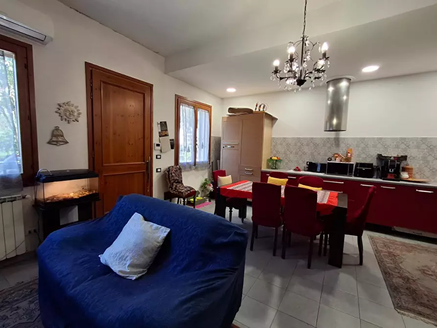 Immagine 3 di Appartamento in vendita  a Vinci