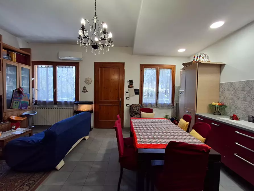 Immagine 2 di Appartamento in vendita  a Vinci