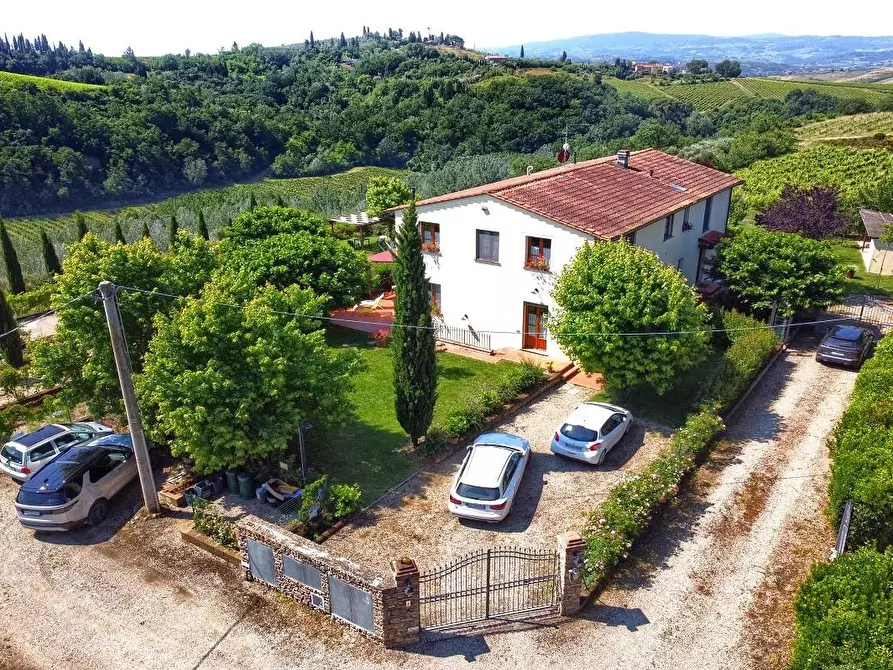 Immagine 1 di Casa colonica in vendita  a Certaldo