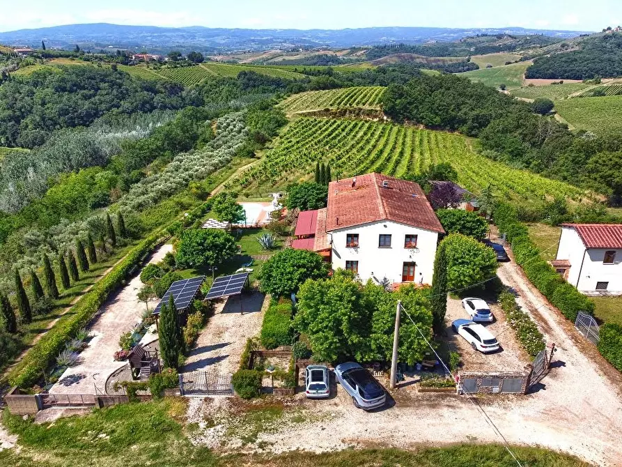 Immagine 5 di Casa colonica in vendita  a Certaldo