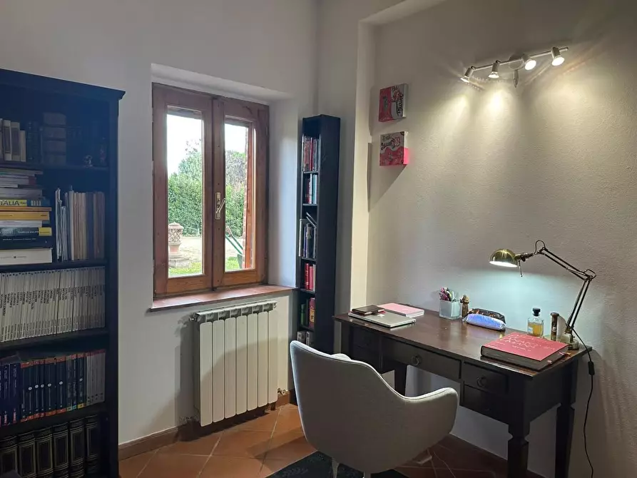 Immagine 16 di Villa in vendita  a Siena