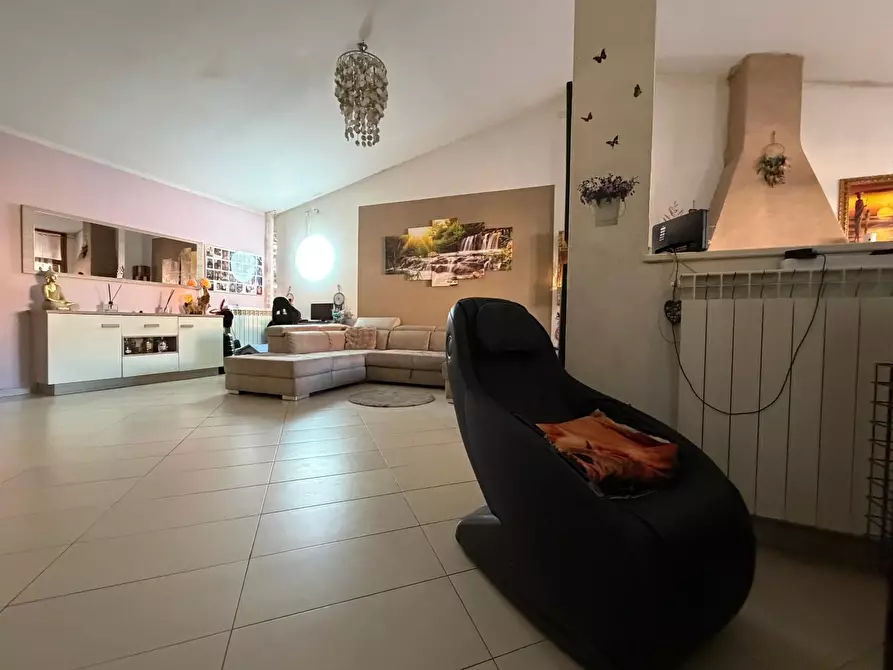 Immagine 14 di Appartamento in vendita  a Santa Croce Sull'arno