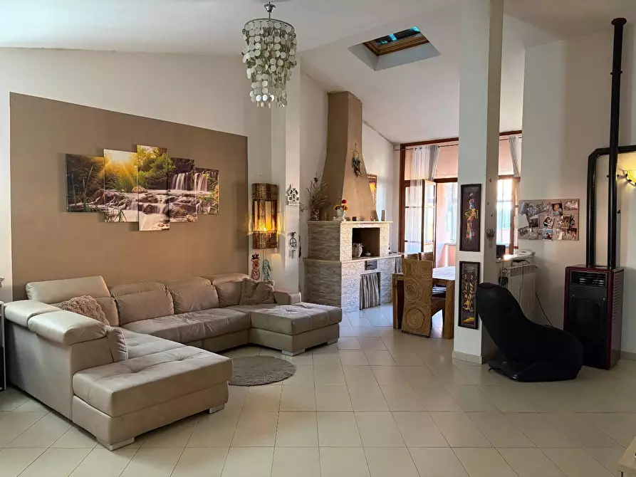 Immagine 4 di Appartamento in vendita  a Santa Croce Sull'arno